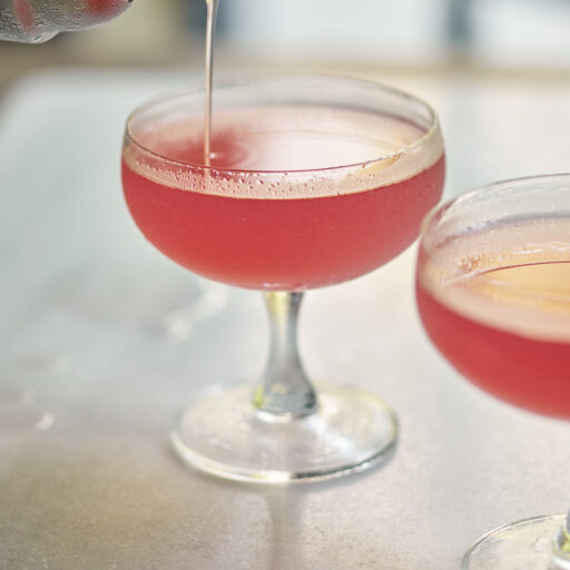 The Happy Hour Table: Julia Louis-Dreyfus