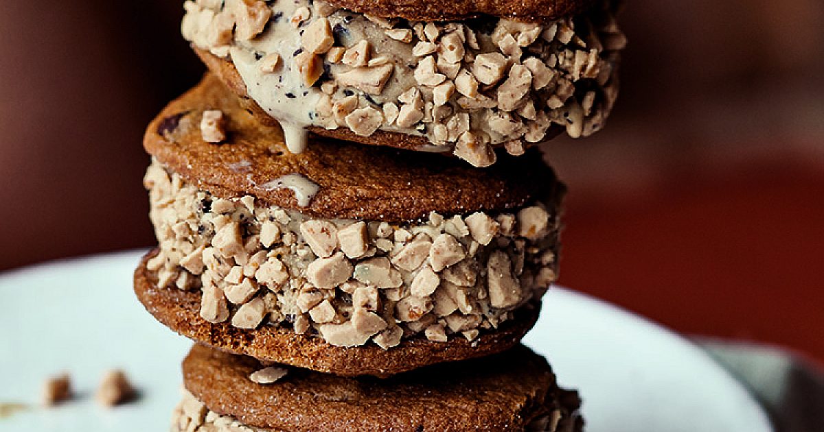 Coffee Chocolate Chip Ice Cream Sandwiches | Recipes-image