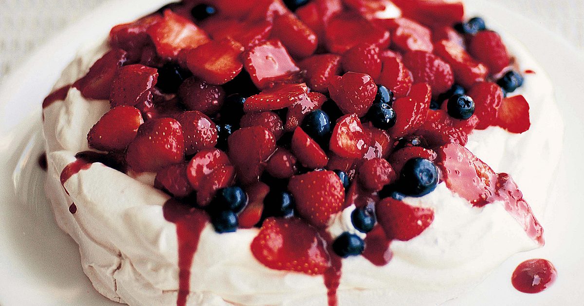 Mixed Berry Pavlova | Recipes-image