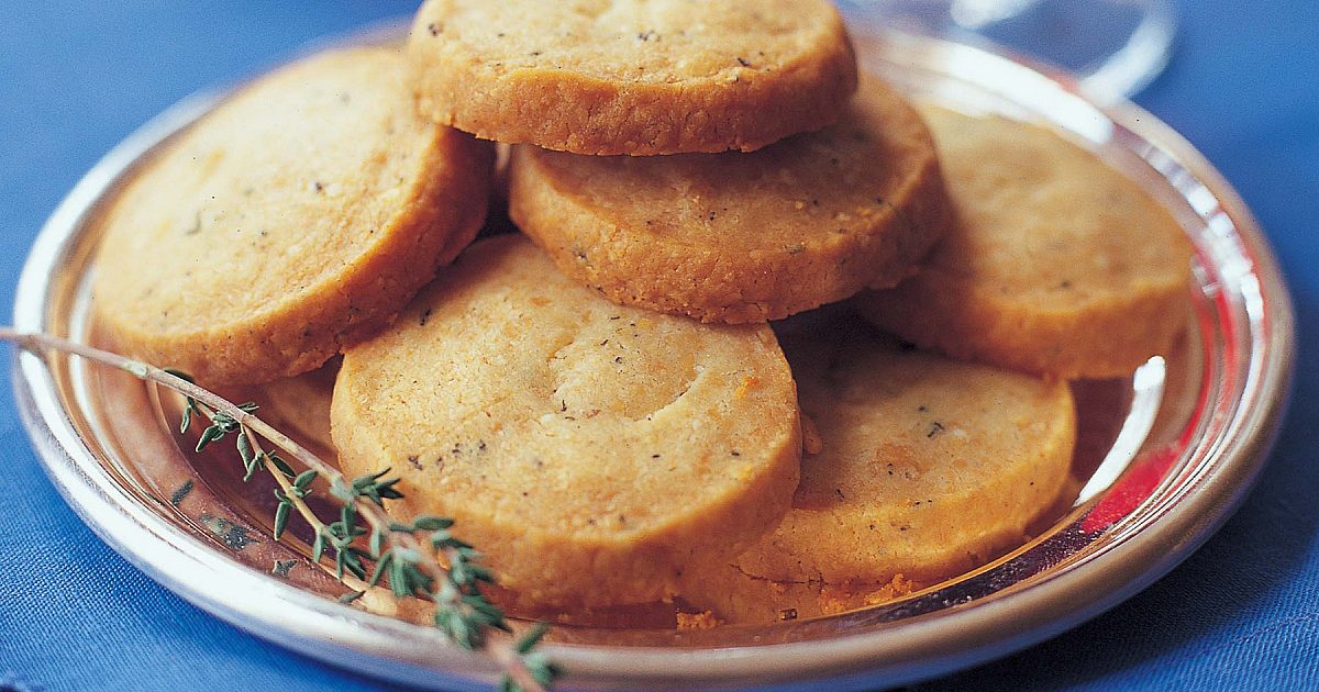 Parmesan & Thyme Crackers | Recipes-image