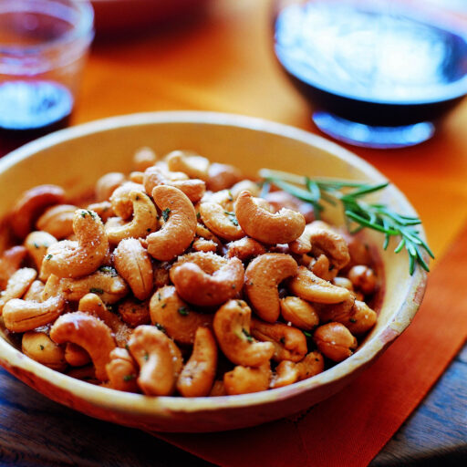 Rosemary Cashews